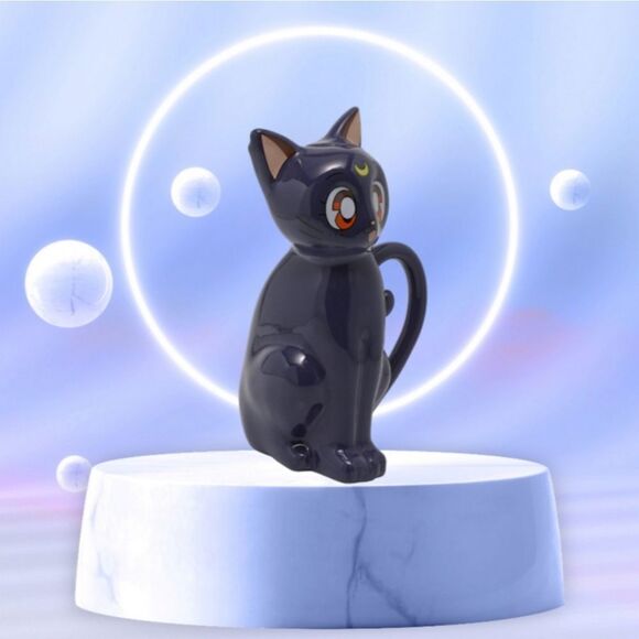 Sailor Moon Luna Teapot - Picture 3 of 4